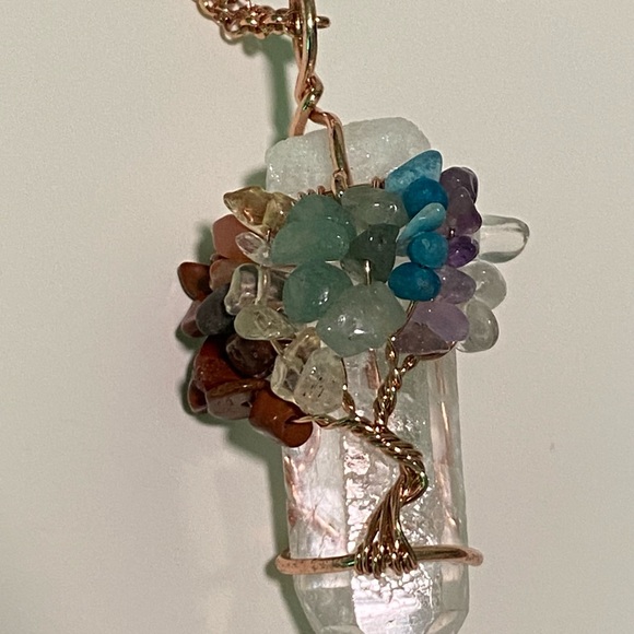 Clear Quartz point and natural stone chakra tree design pendant and chain - Picture 9 of 9